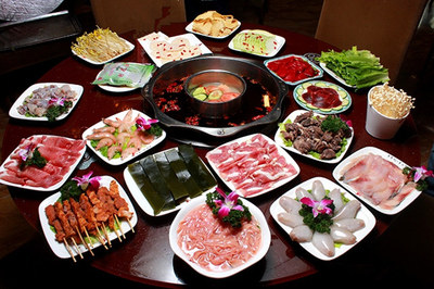 劉一手燜鍋加盟費(fèi)用及盈利模式全解析